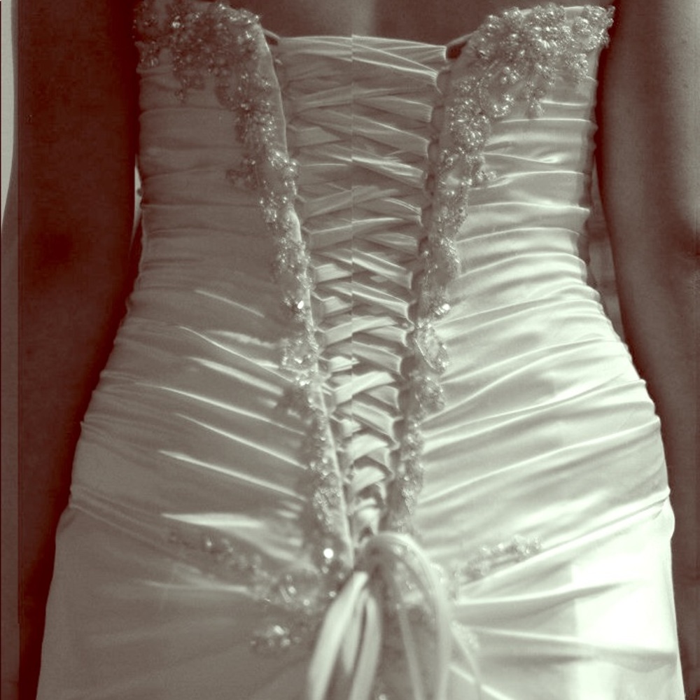 Henris cloud nine wedding dress